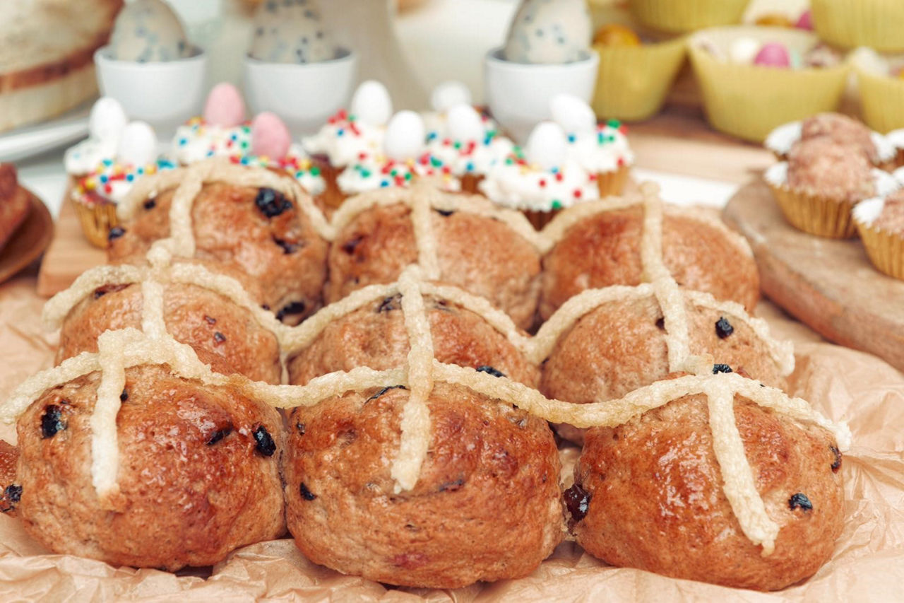 hot cross buns