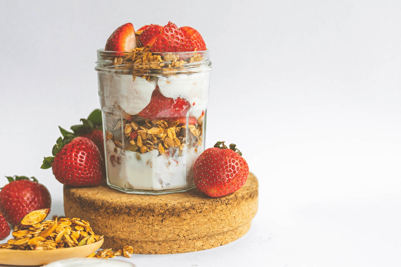 Κρέμα με δημητριακά και φράουλες