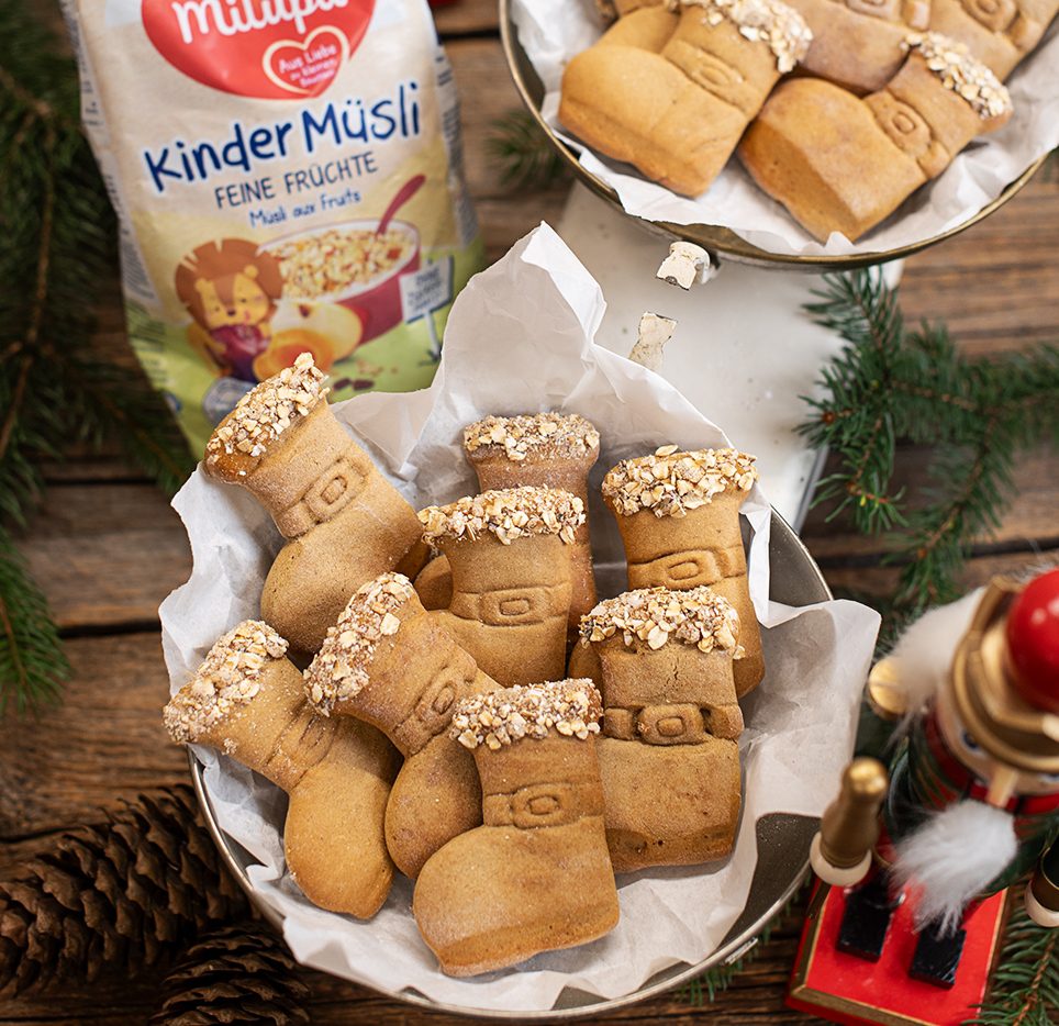 Lebkuchen Plätzchen in Weihnachtsstiefelform