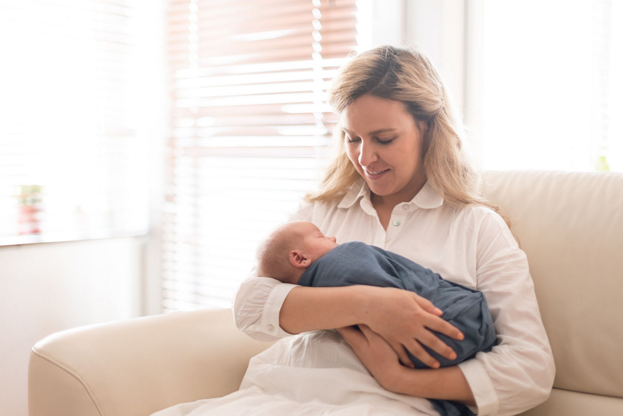 Lịch sinh hoạt bé 4 tháng có 6 đến 10 cữ sữa