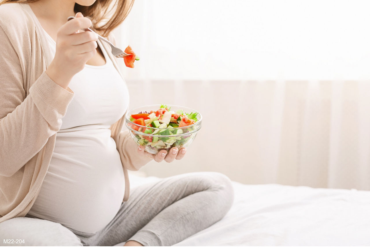 m22_204_mom_preg_nutrition.jpg