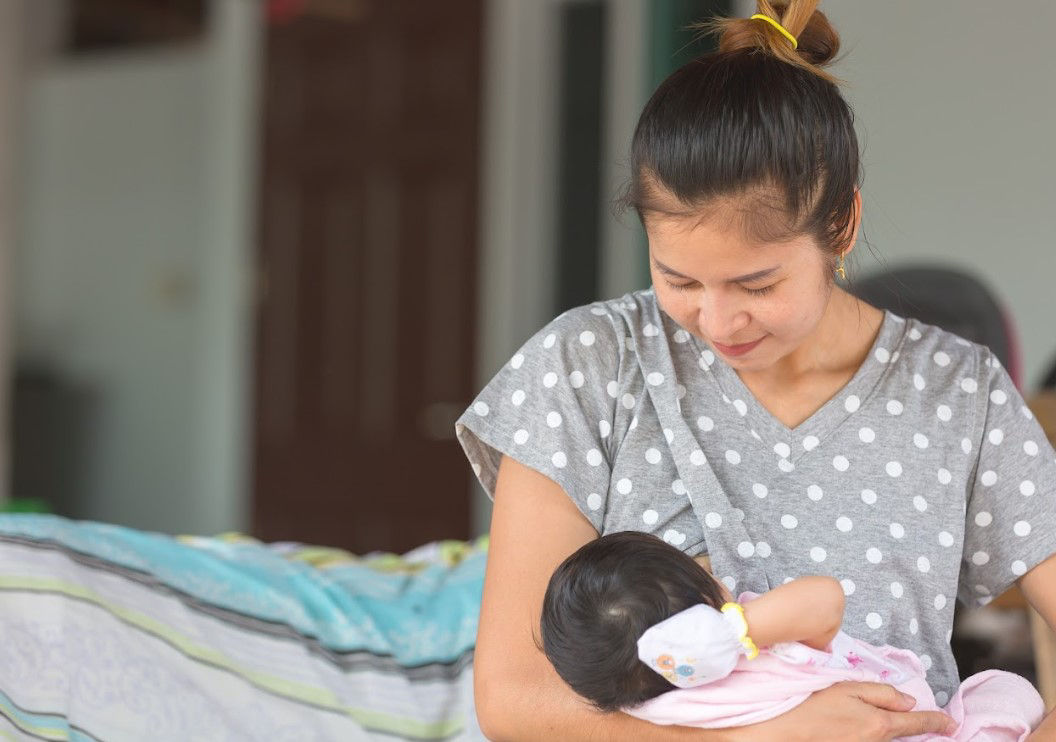 Mẹ bị mất sữa sau sinh làm thế nào để có sữa lại?