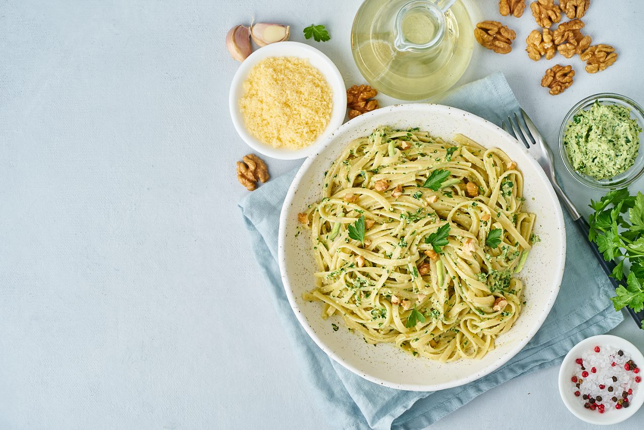 Pasta mit grünem Spargel