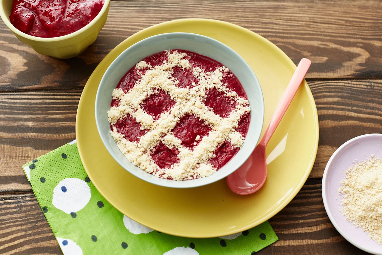 Milch-GetreideBrei mit Bananenpüree