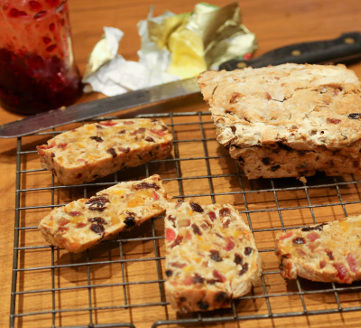 Mixed fruit brack