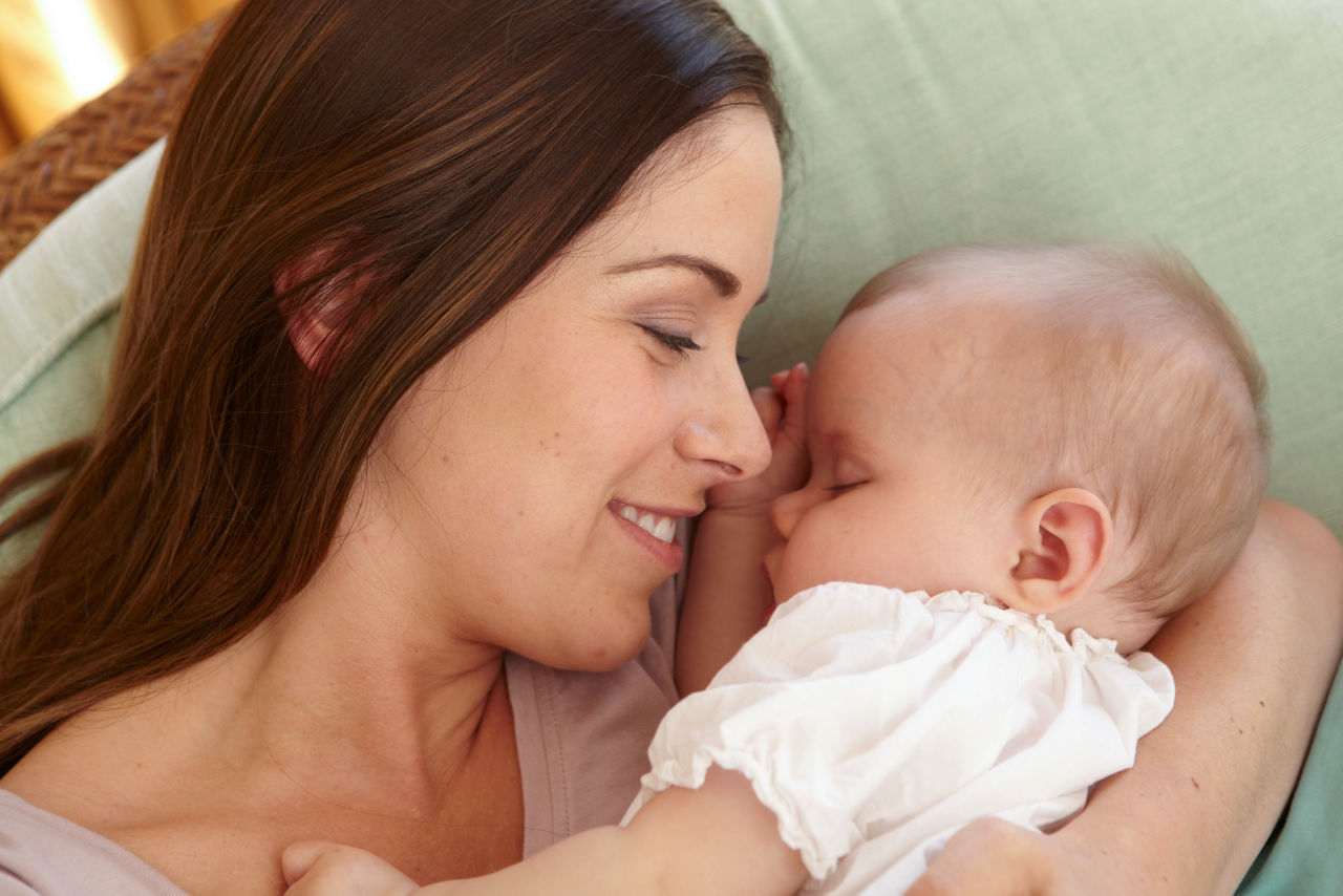 New mum support - Help with a new baby | Aptaclub IE