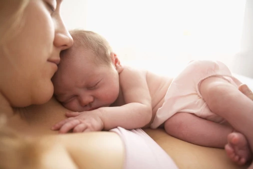 baby on mums chest