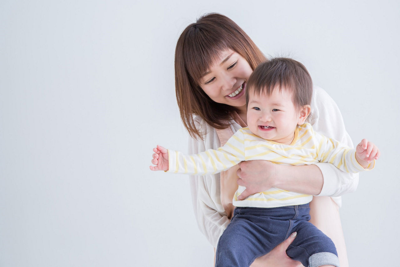 Nên làm gì để hỗ trợ trẻ 10 tháng phát triển tốt?