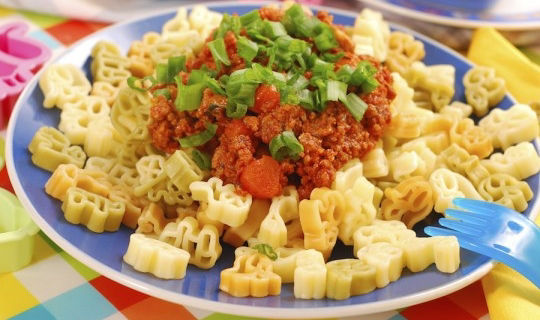 Pasta with beef and vegetable sauce with Neocate LCP