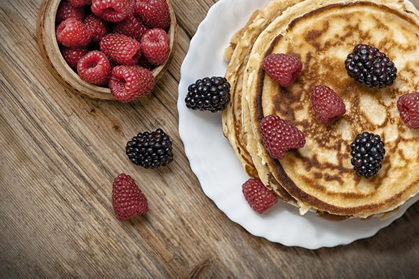 Neocate pancakes and berries recipe image