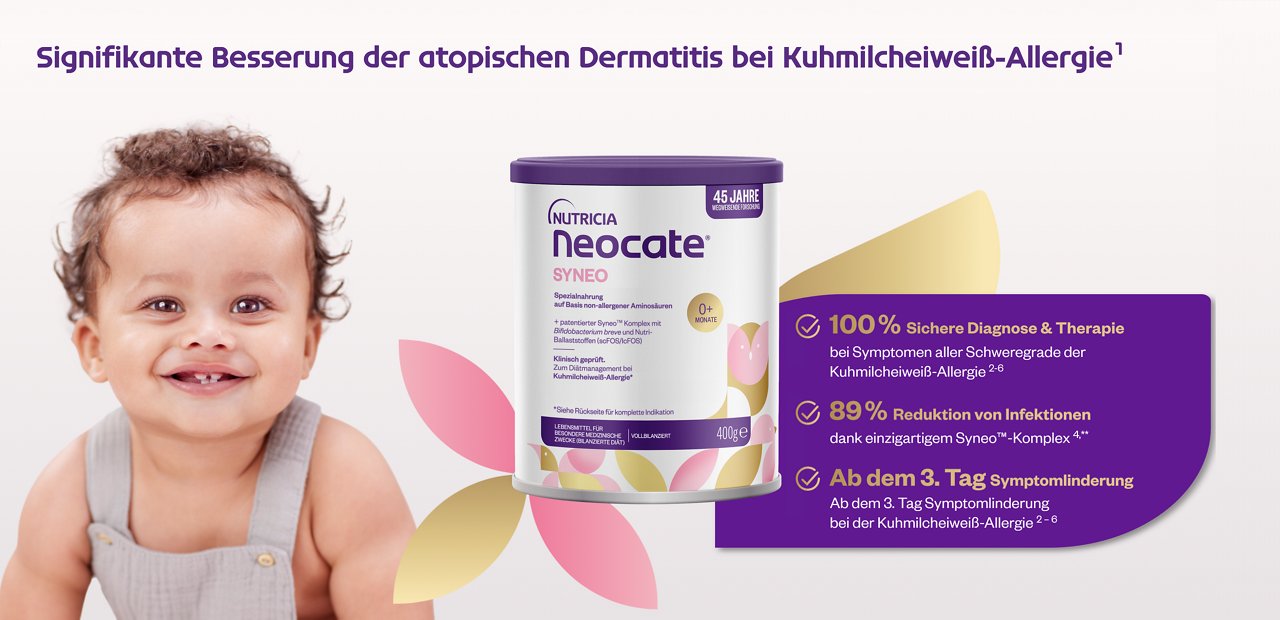 Kind Elias mit Neocate Dose