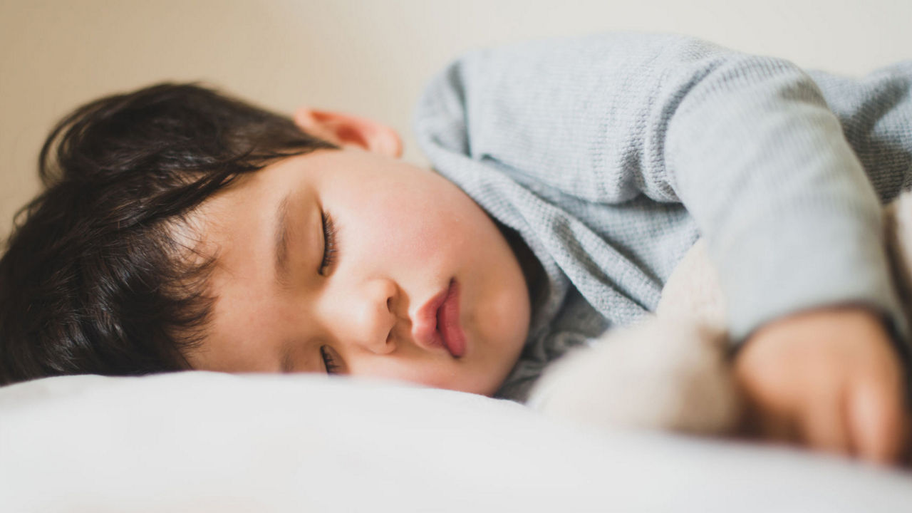 Bebé durmiendo