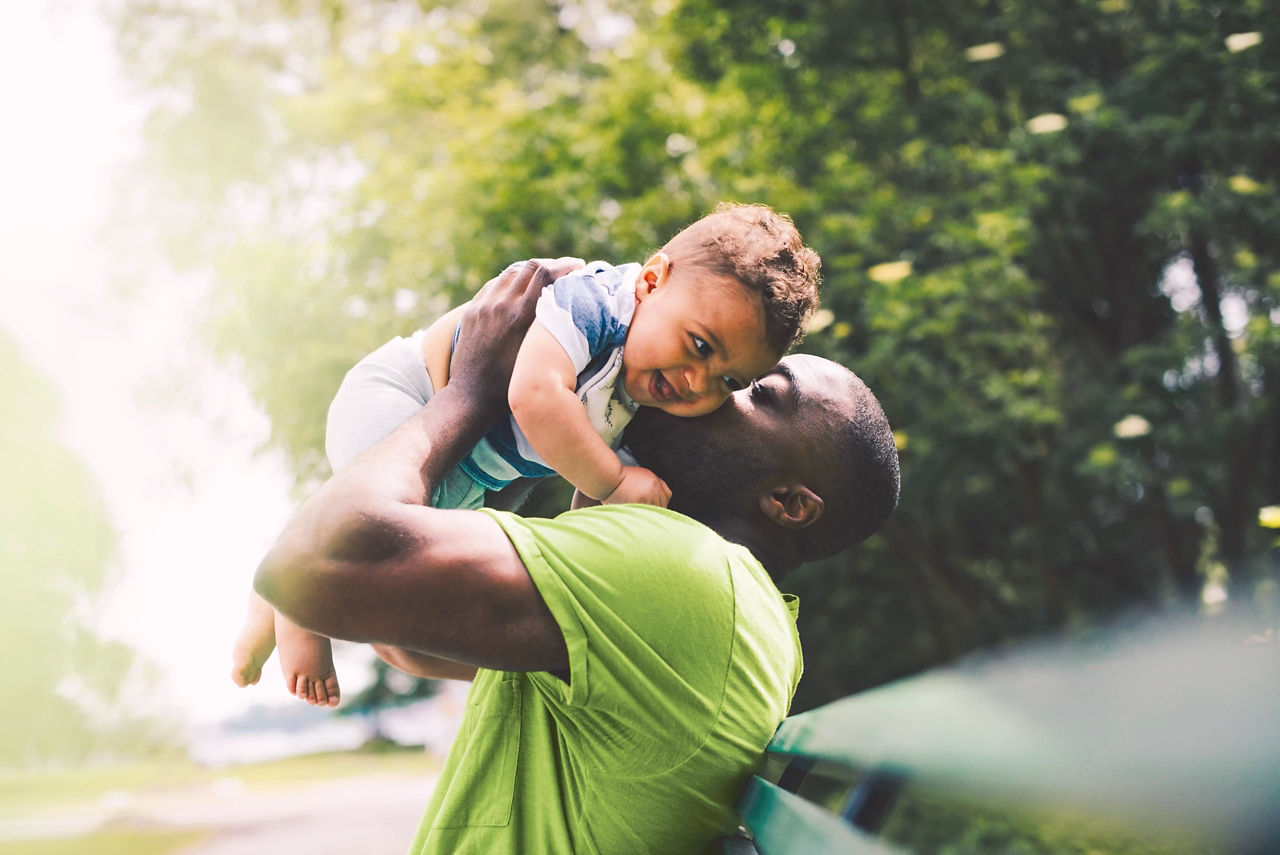 Dad kissing