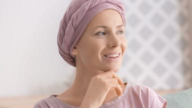 paciente oncologica de perfil