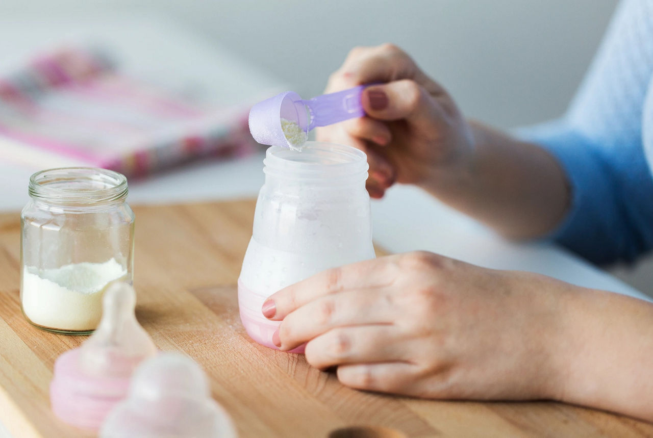 How to prepare hot sale milk for baby