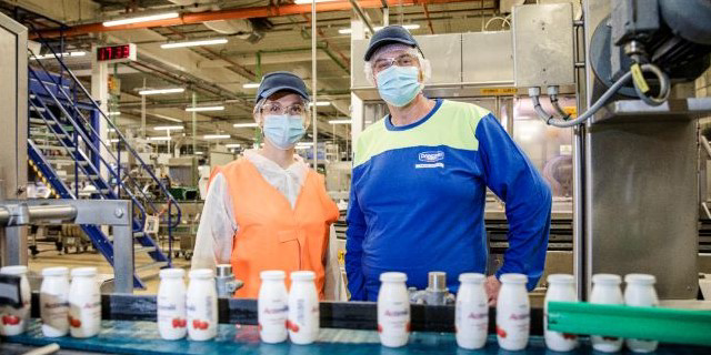 Rotselaar workers and actimel line