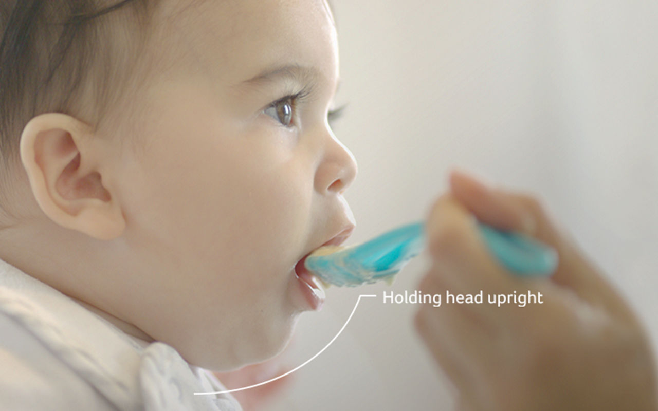 baby weaning holding head upright