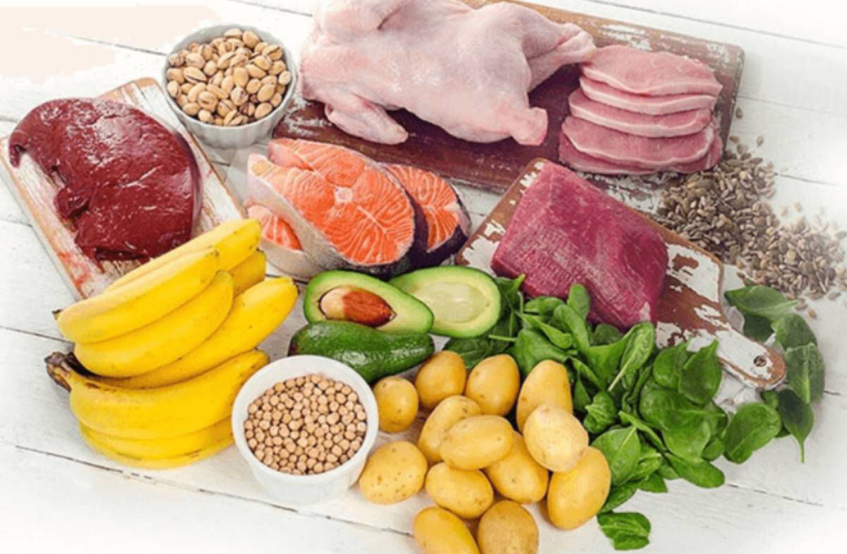 Sinh mổ ăn được gì? Mẹ sau sinh mổ có thể ăn thực phẩm giàu protein như thịt heo, thịt gà, các loại đậu,...