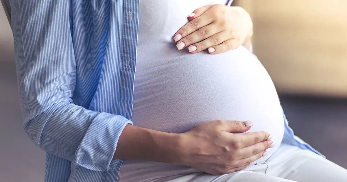 Tam cá nguyệt thứ 3 là gì? Sự thay đổi của bé và mẹ thế nào?
