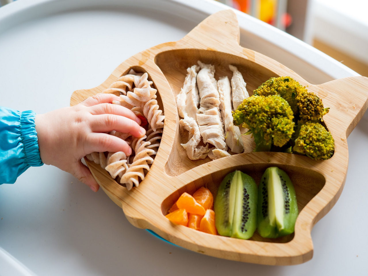 Thiết kế thực đơn đa dạng, đủ chất cho trẻ