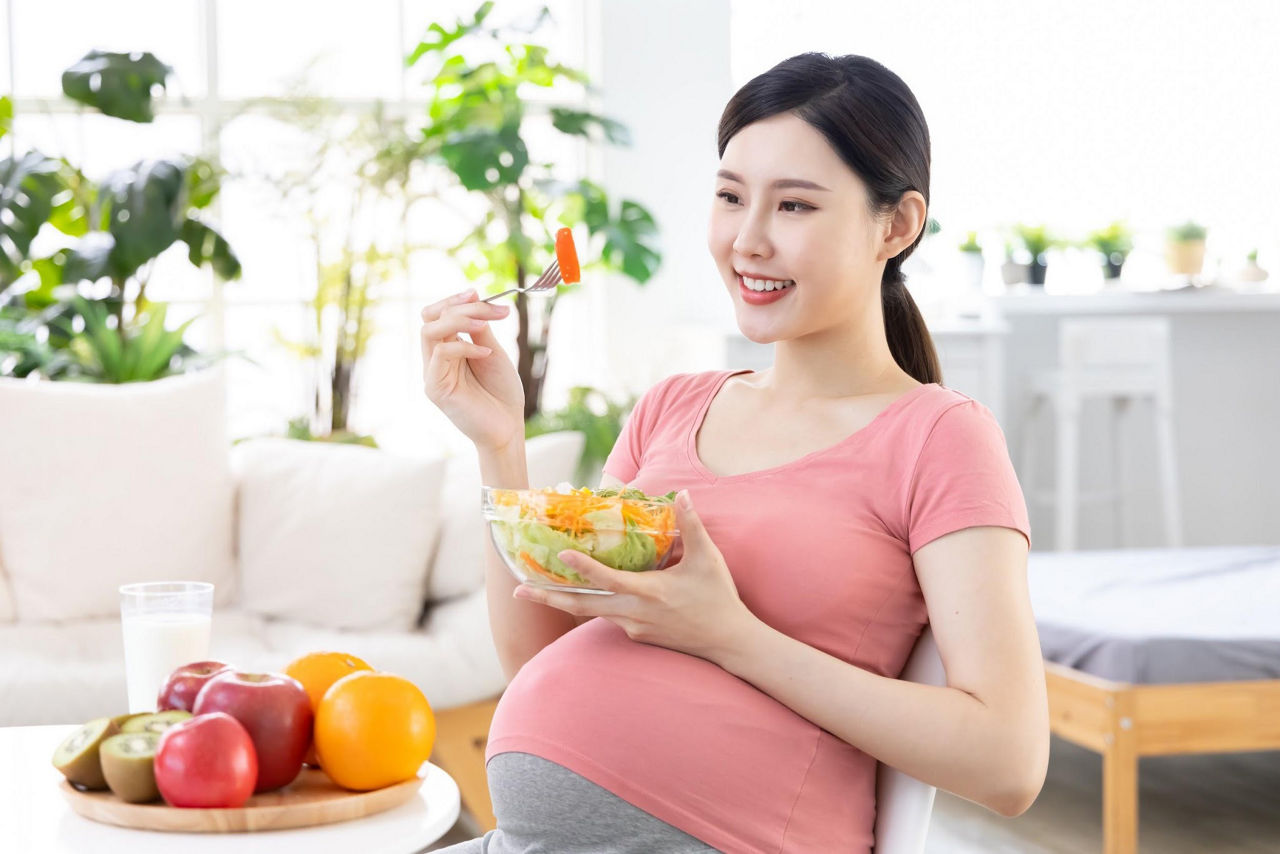 12 loại trái cây tốt cho bà bầu 3 tháng cuối mẹ nên bổ sung
