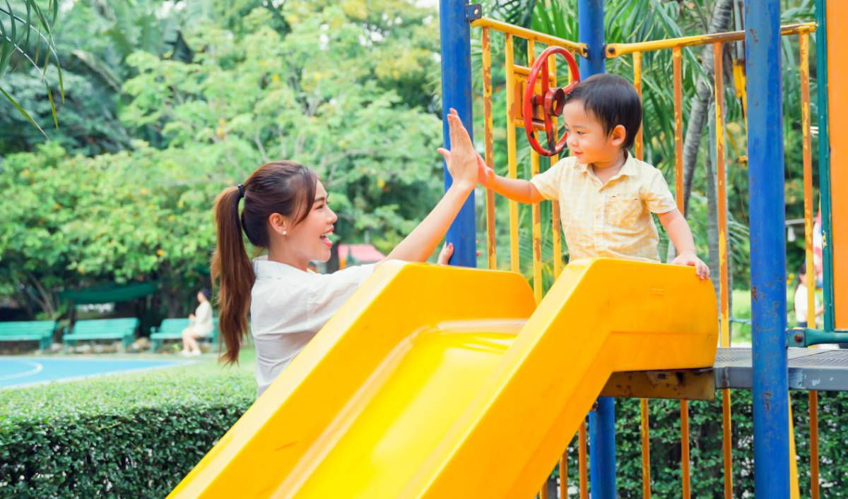 Trẻ 3 tuổi chậm nói phải làm sao? Mách mẹ cách cải thiện
